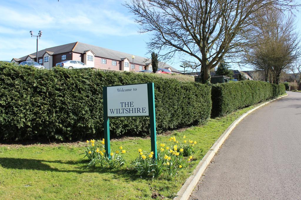 The Wiltshire Hotel, Golf And Leisure Resort Swindon Exteriör bild
