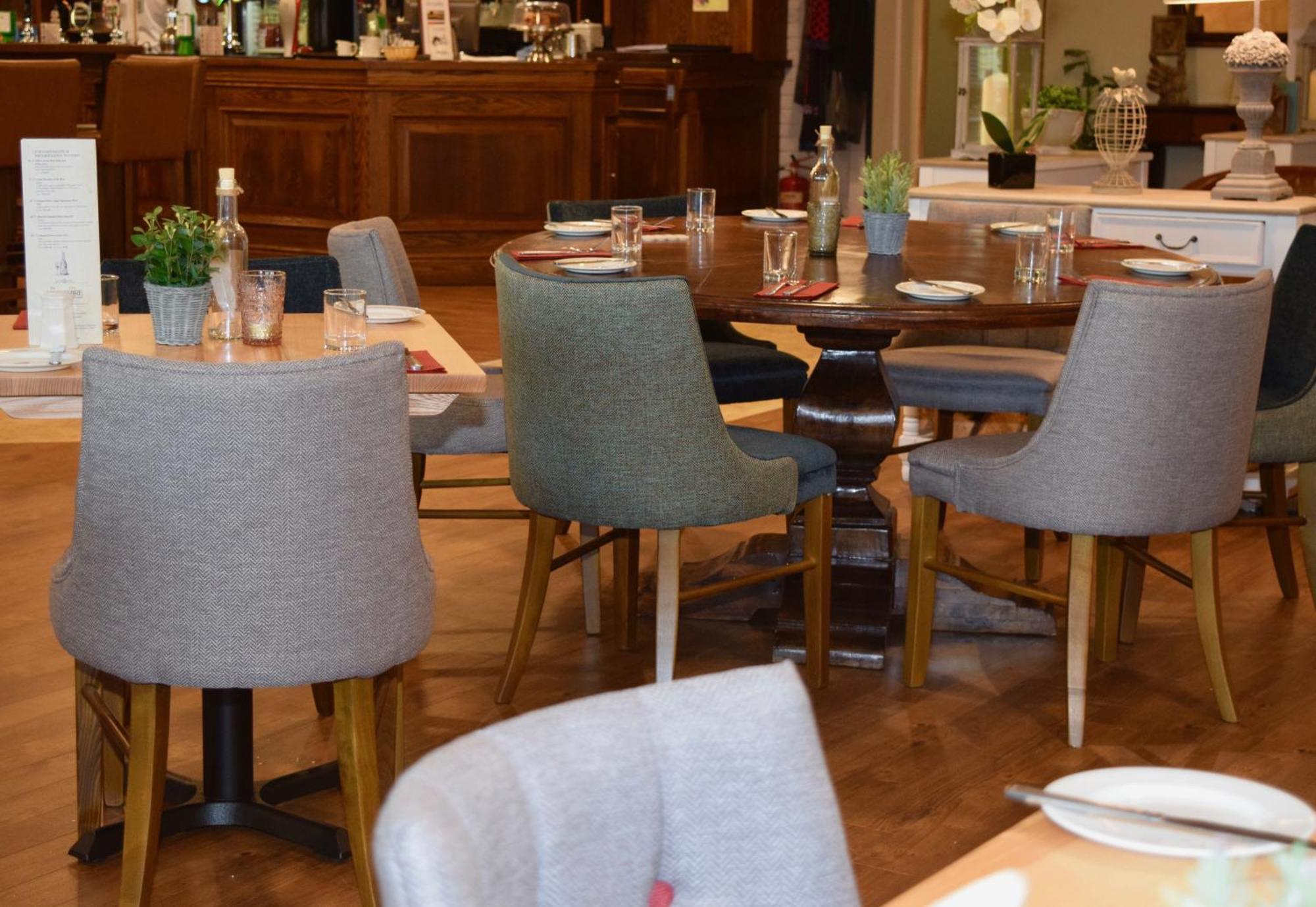 The Wiltshire Hotel, Golf And Leisure Resort Swindon Exteriör bild