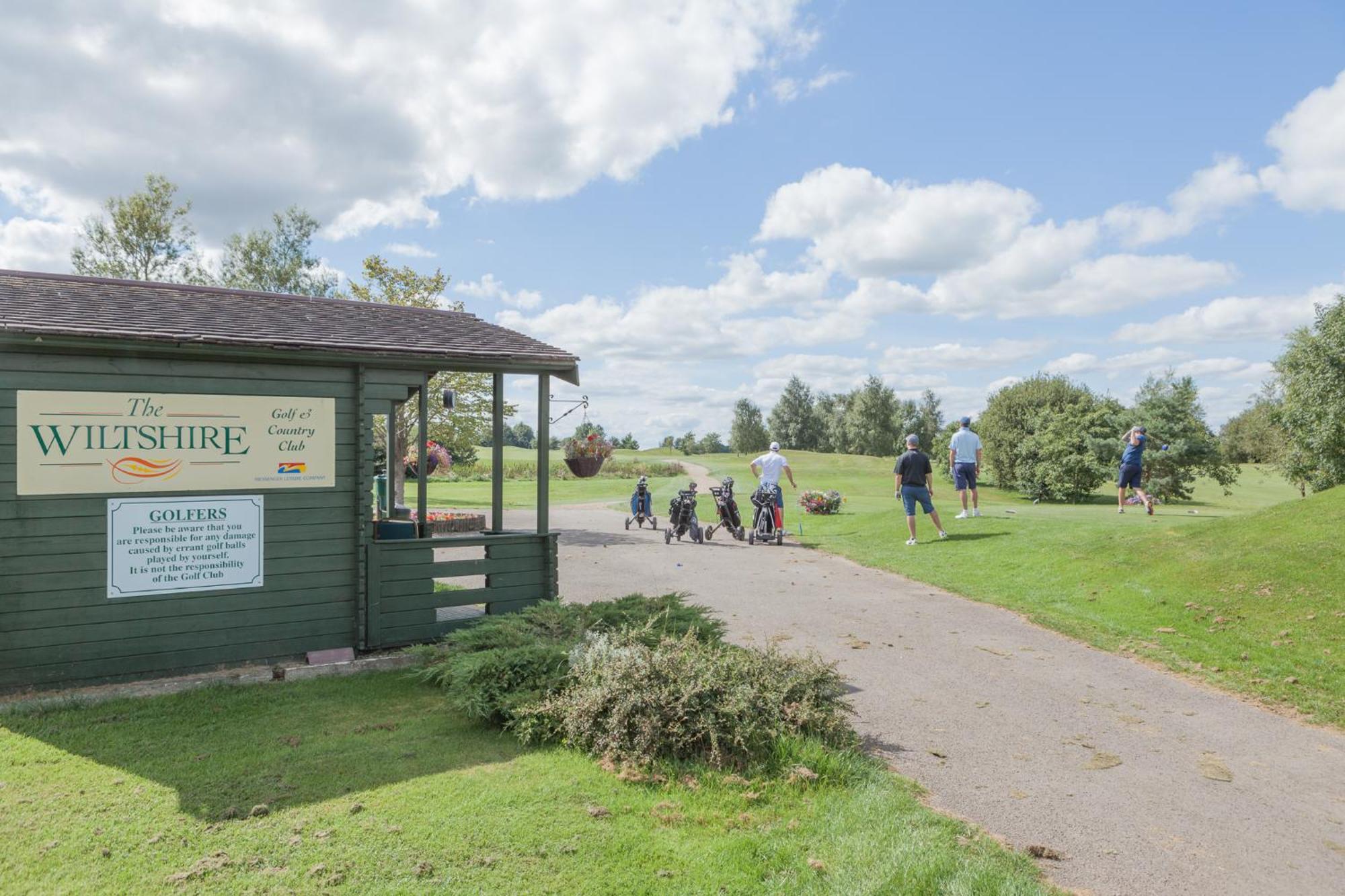 The Wiltshire Hotel, Golf And Leisure Resort Swindon Exteriör bild